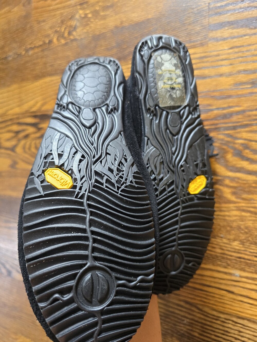 Manitobah Mukluks Harvester Suede Moccasin Boots Black Women’s Size 7⁹ - Picture 6 of 6